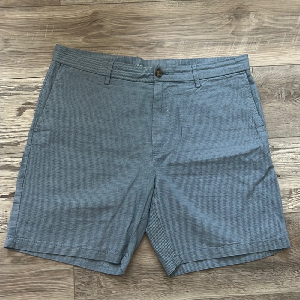 ⭐️Old Navy slim shorts NWOT